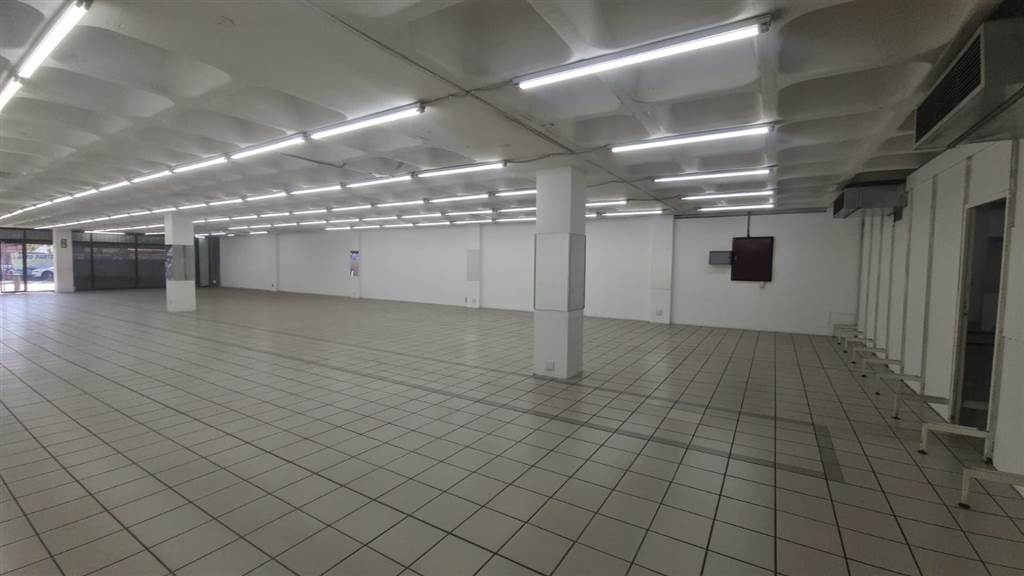 415  m² Commercial space in Pretoria Central photo number 7