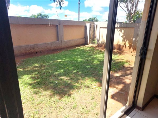 2 Bedroom Flat 2 Bedroom Flat