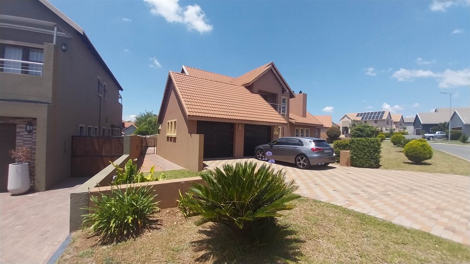 5 Bed House in Brooklands Lifestyle Estate photo number 4