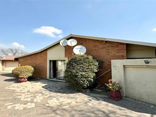 4 Bedroom House