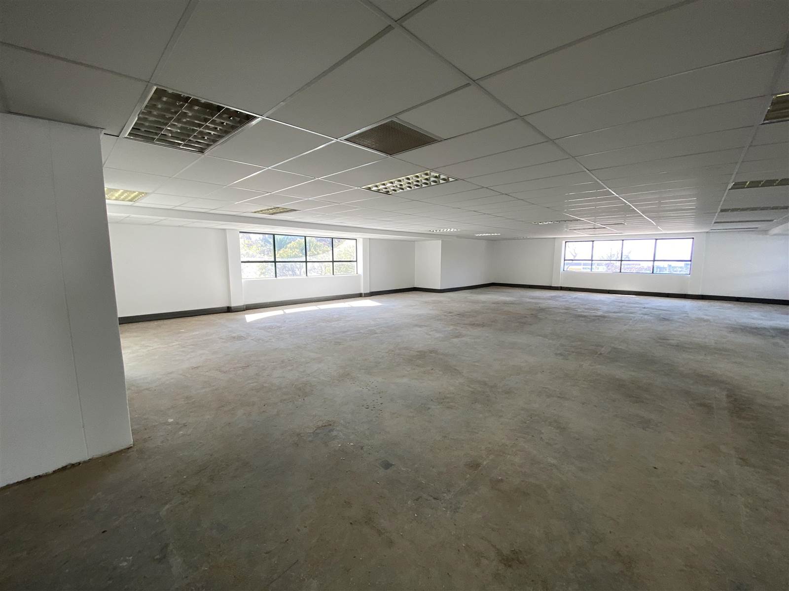 734  m² Commercial space in Woodmead photo number 9
