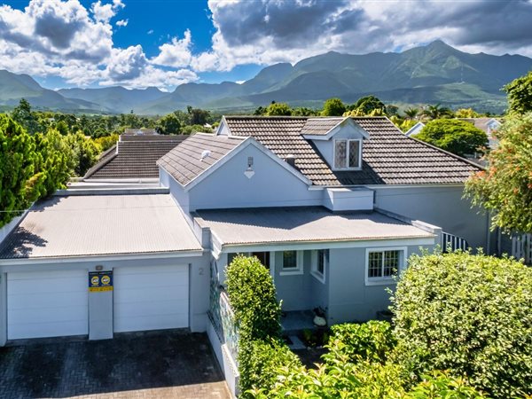 4 Bedroom House 4 Bedroom House