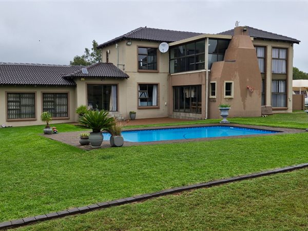 7 Bedroom House 7 Bedroom House