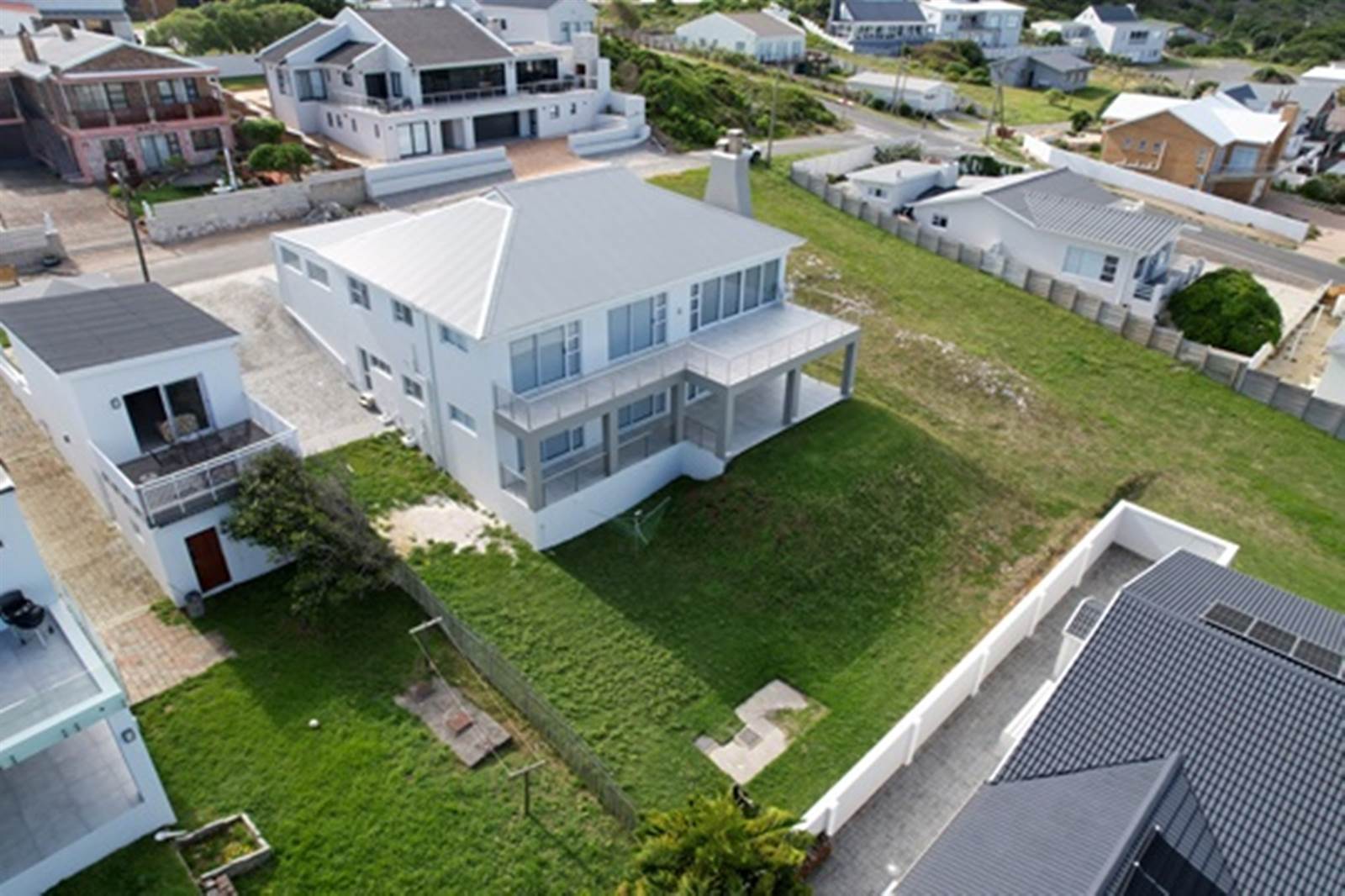6 Bed House in Agulhas photo number 8