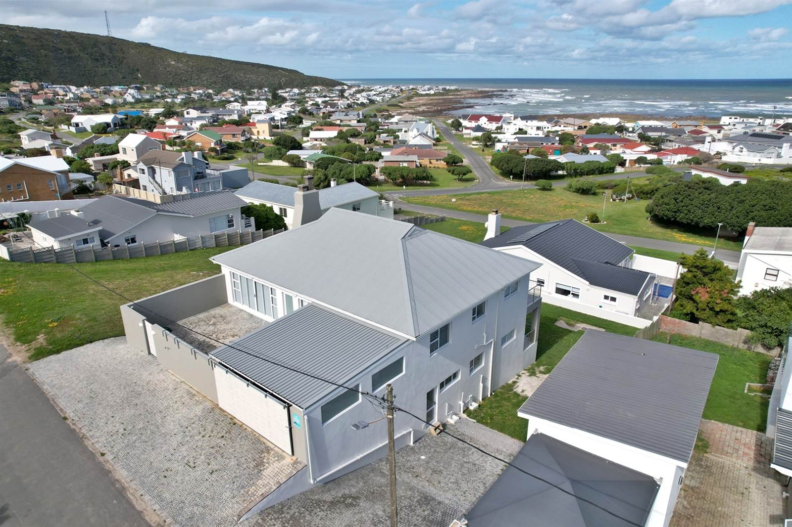 6 Bed House in Agulhas photo number 10
