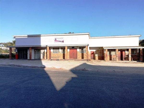 2225  m² Retail Space in Caledon