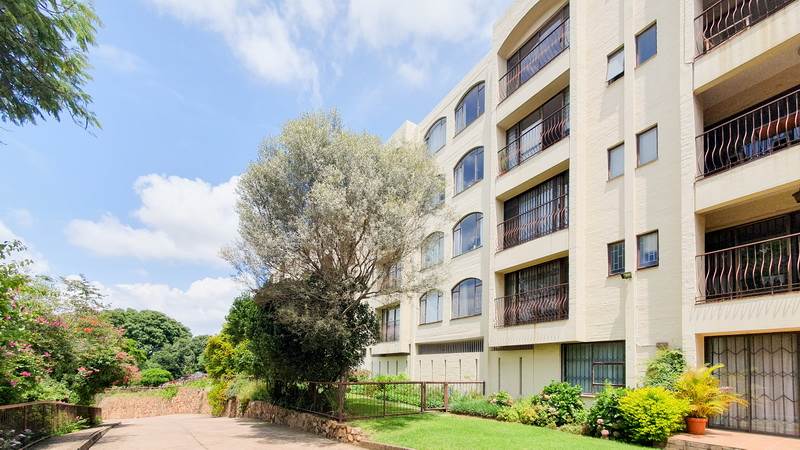 3 Bed Apartment in Rietfontein photo number 28