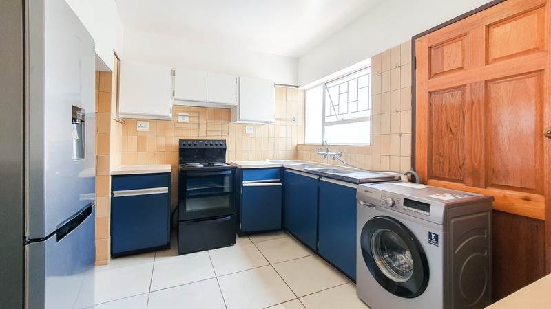 3 Bed Apartment in Rietfontein photo number 8