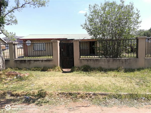 5 Bed House in Vereeniging Central