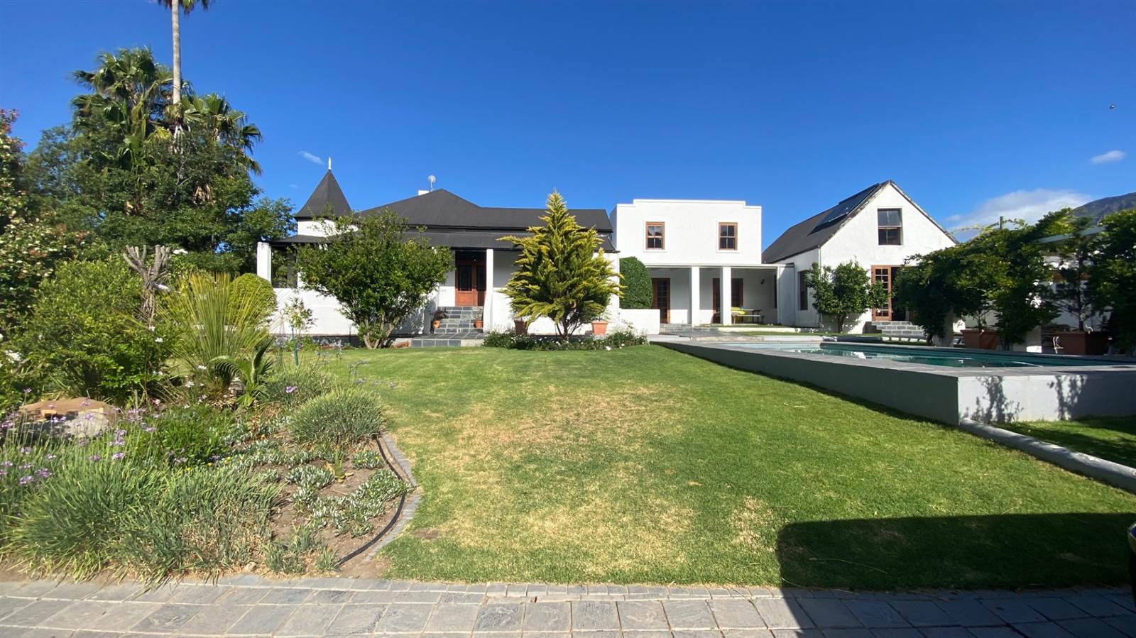 5 Bed House in Montagu photo number 3