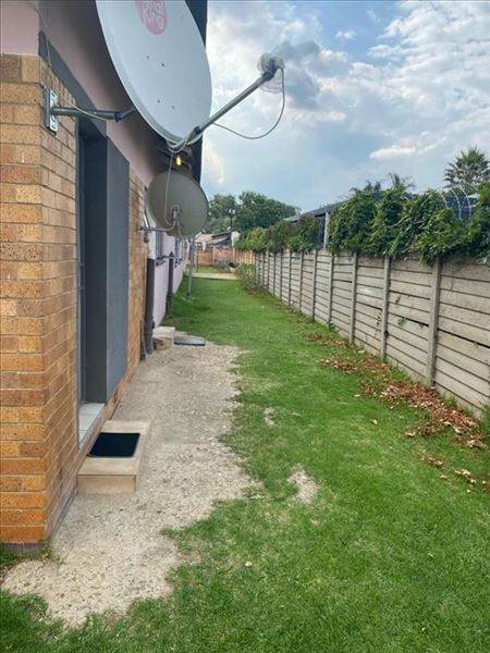 6 Bed House in Kempton Park Ext 2 photo number 6