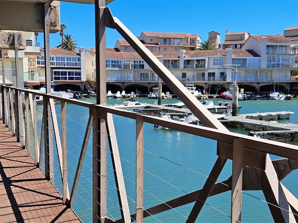2 Bed Apartment in St Francis Bay