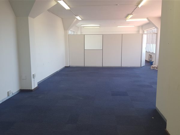 116  m² Commercial space