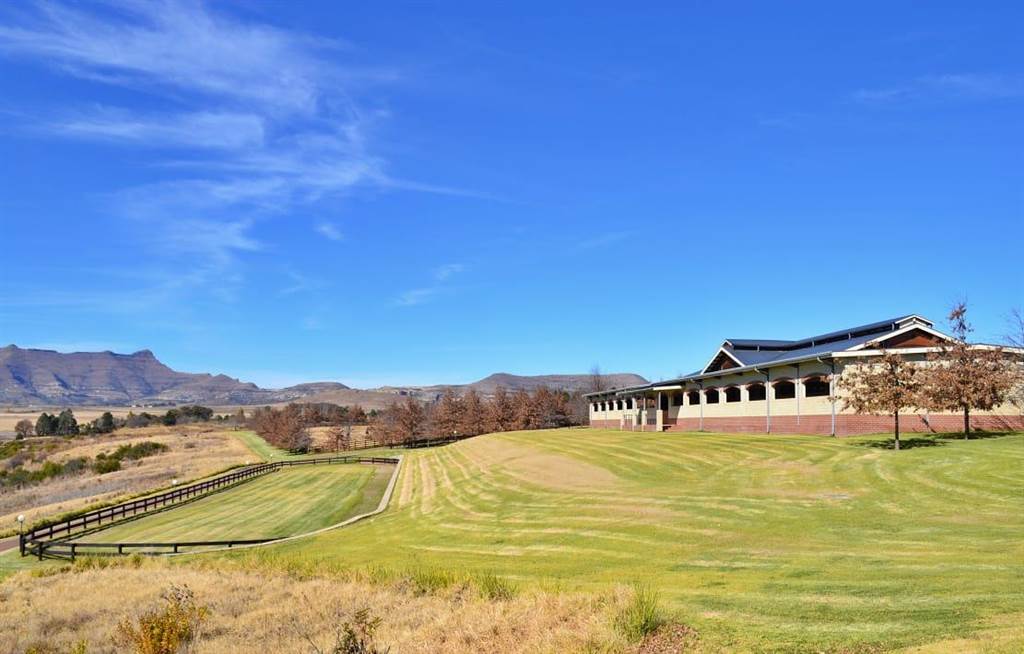 5 Bed House in Clarens photo number 16
