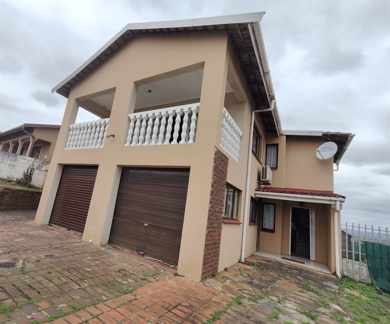 6 Bed House in KwaMashu photo number 1