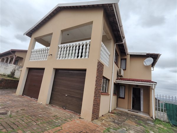 6 Bed House in KwaMashu