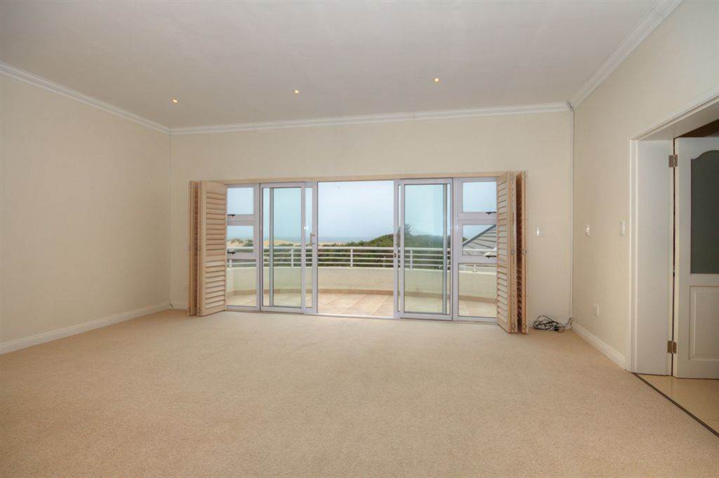 4 Bed House in Royal Alfred Marina photo number 18