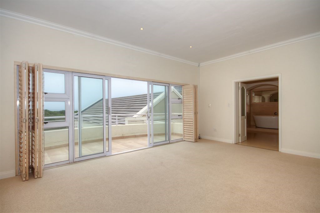4 Bed House in Royal Alfred Marina photo number 14