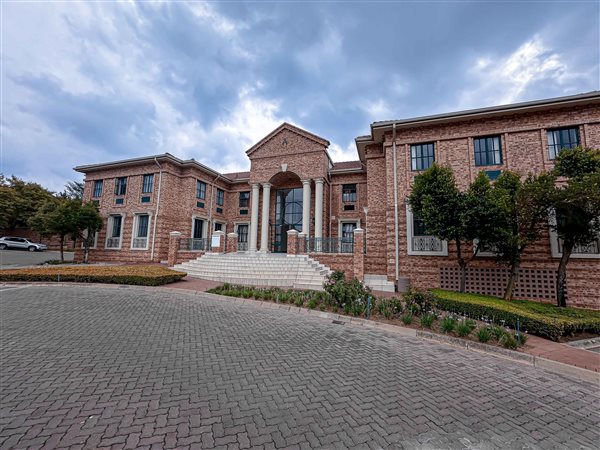 336  m² Commercial space in Bryanston