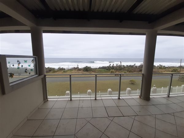 2 Bed Apartment in Uvongo