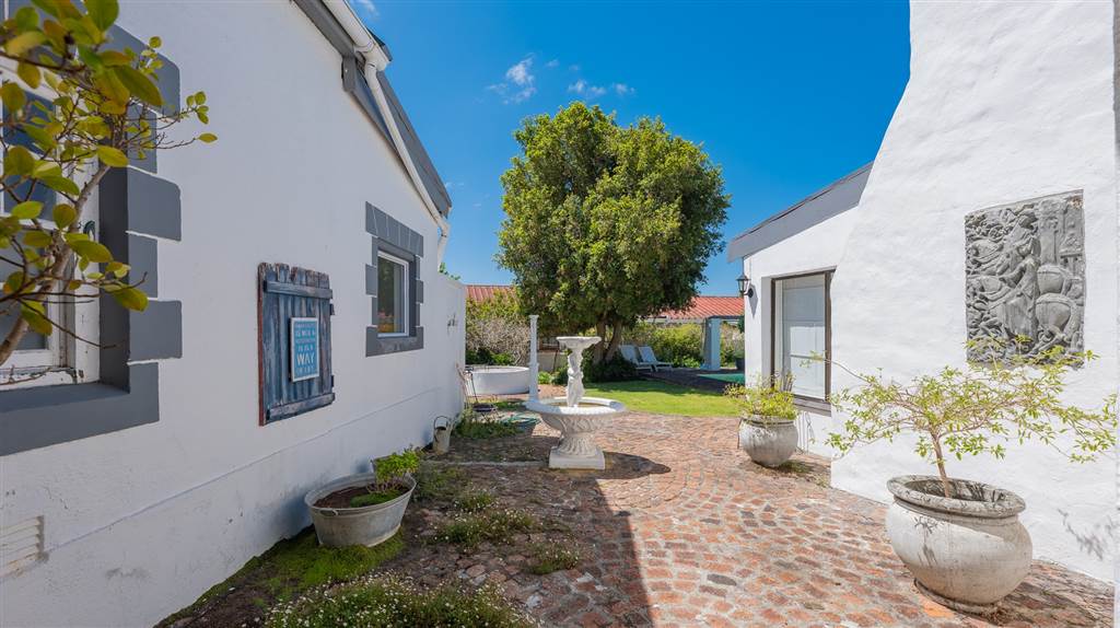 5 Bed House in Bredasdorp photo number 14