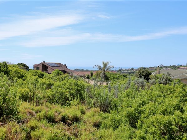 1087 m² Land available in West Bank