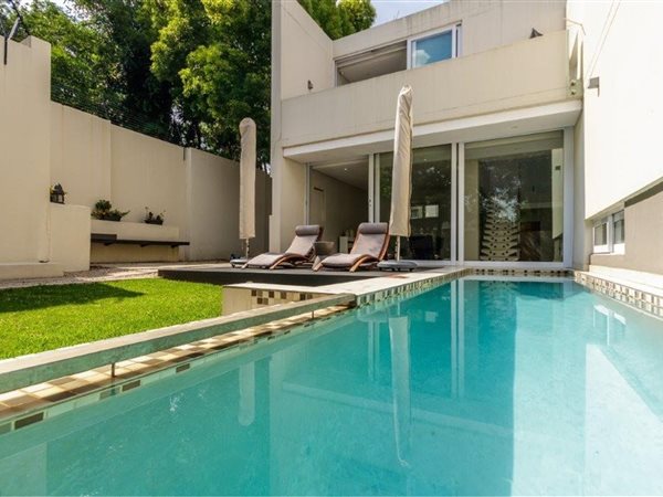 3 Bedroom Townhouse 3 Bedroom Townhouse
