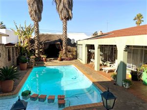 4 Bed House in Roshnee