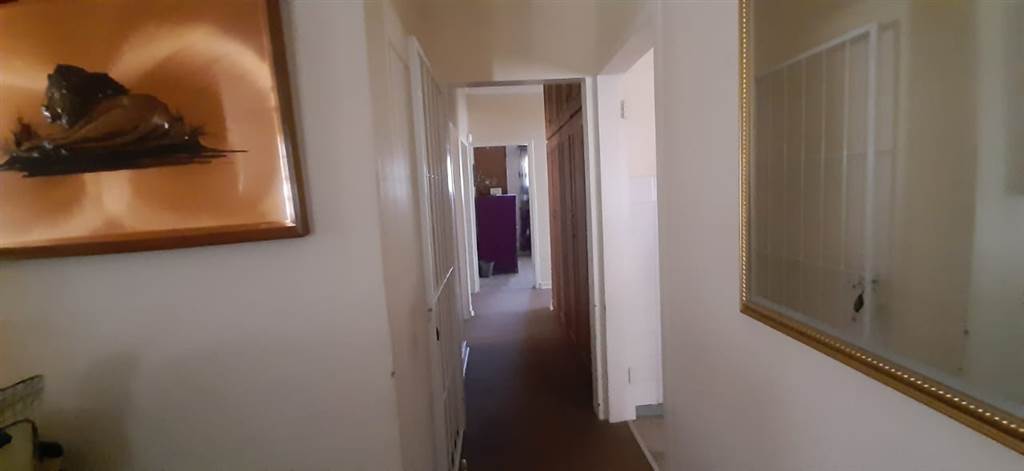 3 Bed House in St Helena photo number 6