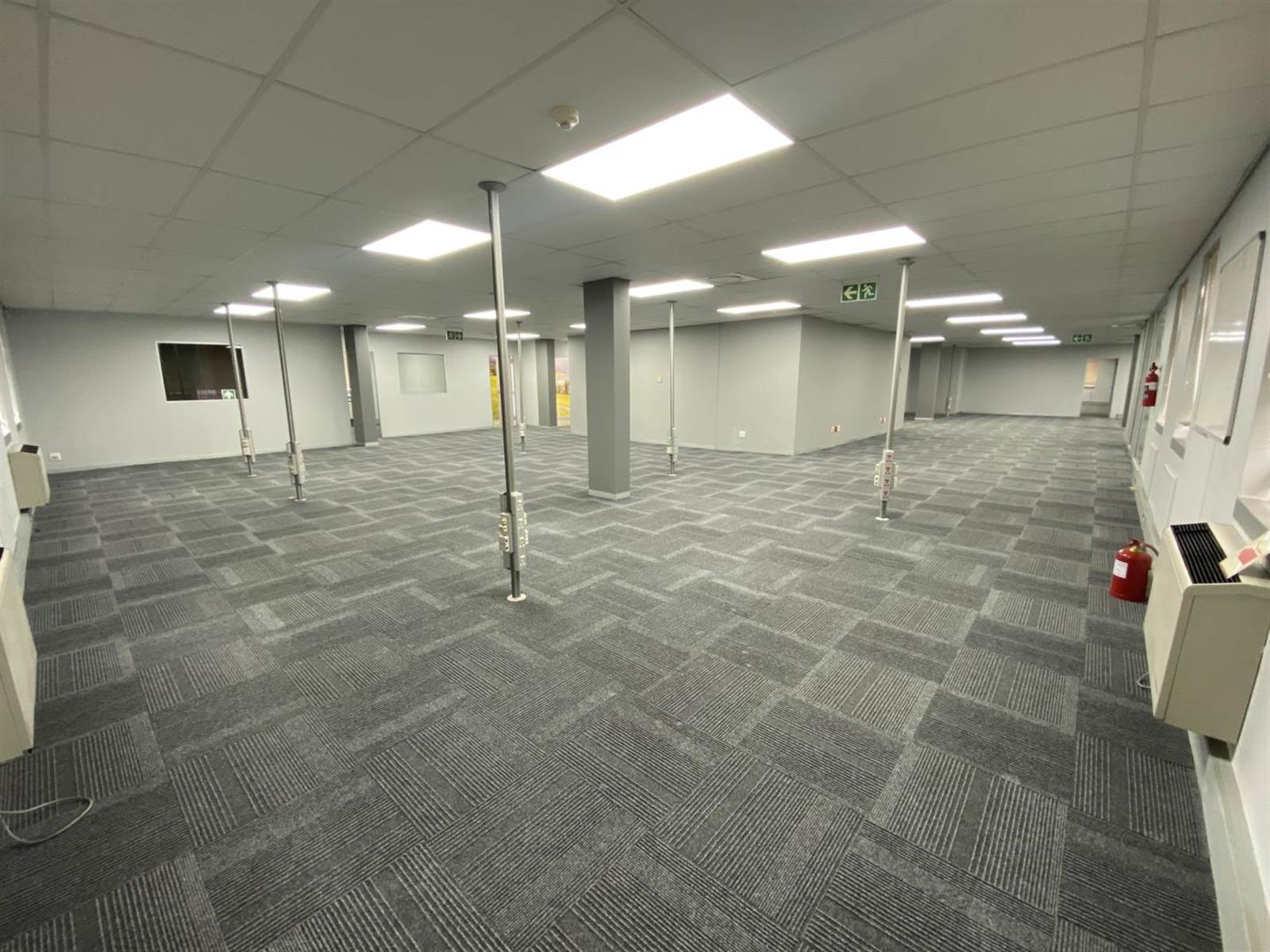 436  m² Office Space in Route 21 Business Park photo number 3