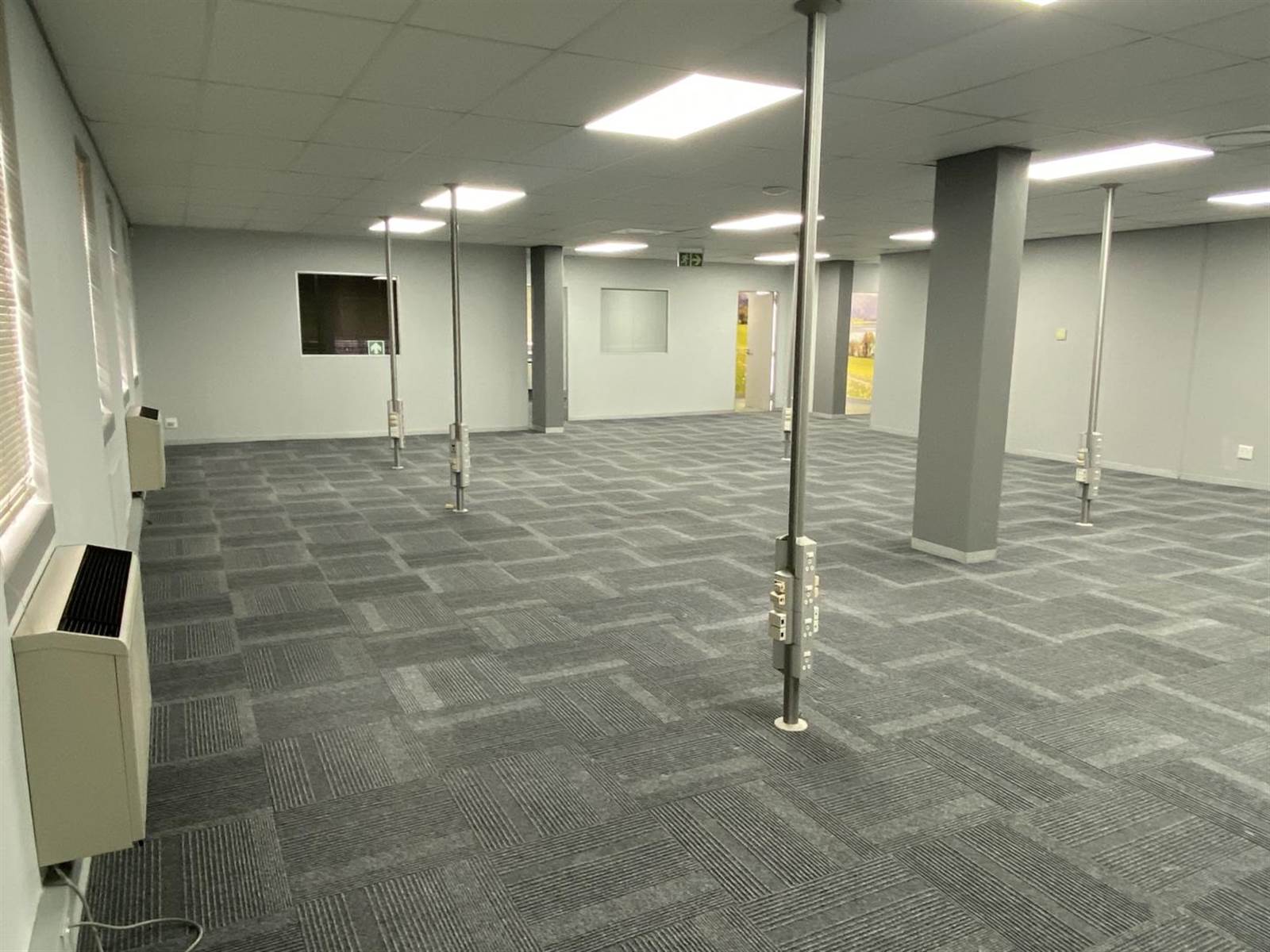 436  m² Office Space in Route 21 Business Park photo number 7