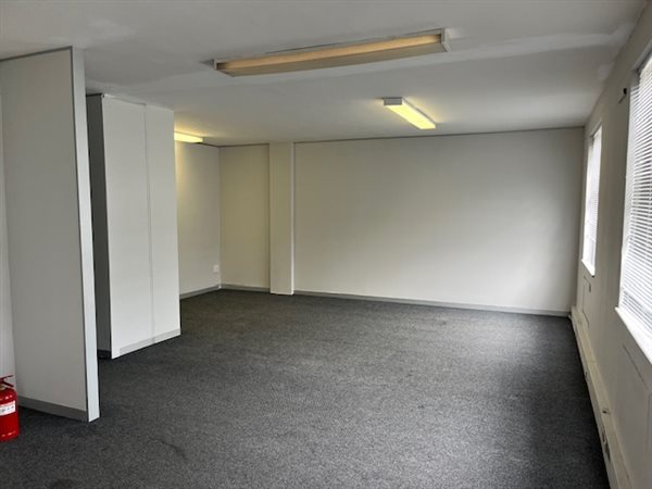 101.5  m² Office Space