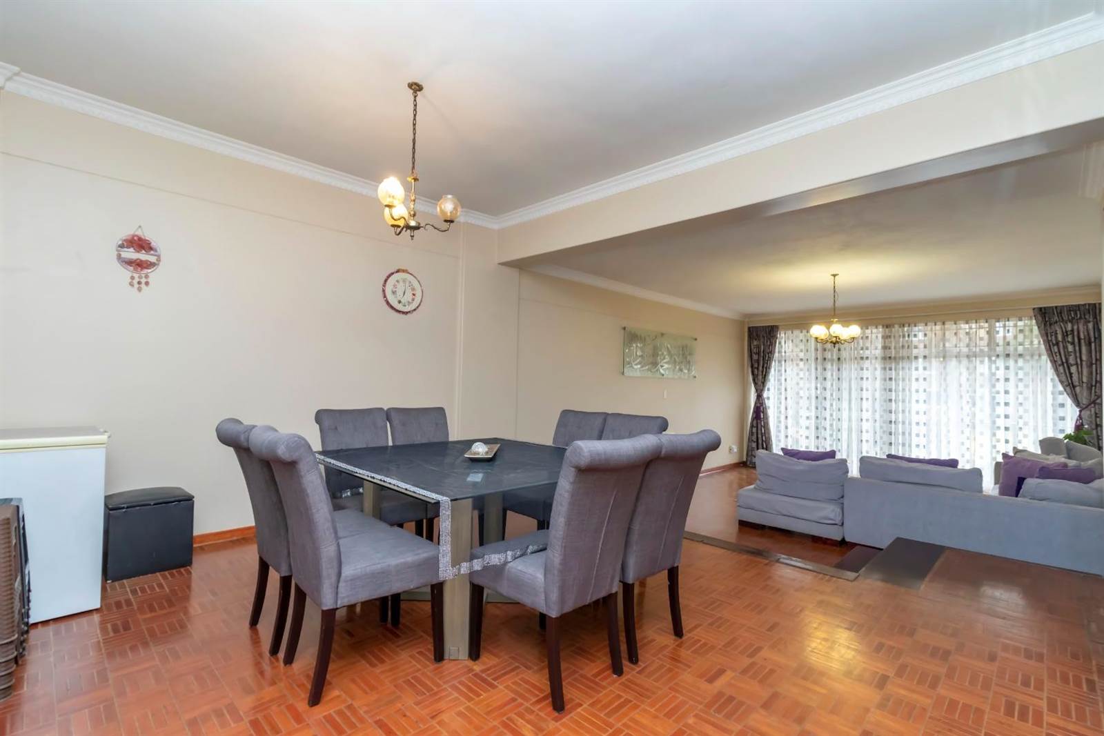 3 Bed Apartment in Parktown photo number 8