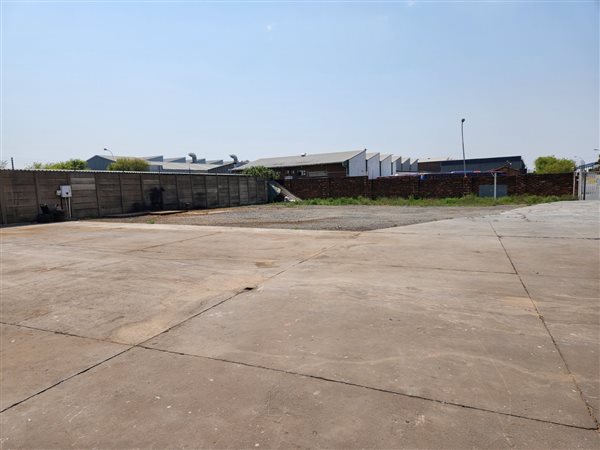 150 m² Industrial space 150 m² Industrial space