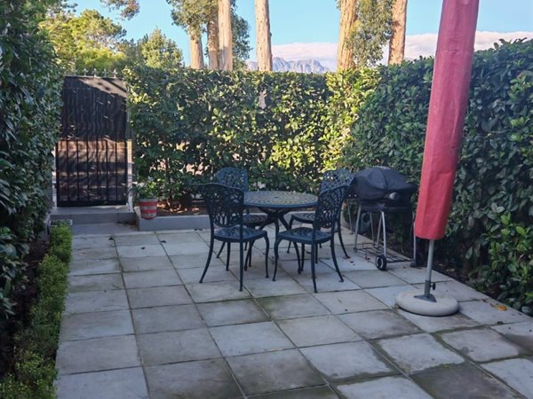 2 Bedroom Townhouse 2 Bedroom Townhouse