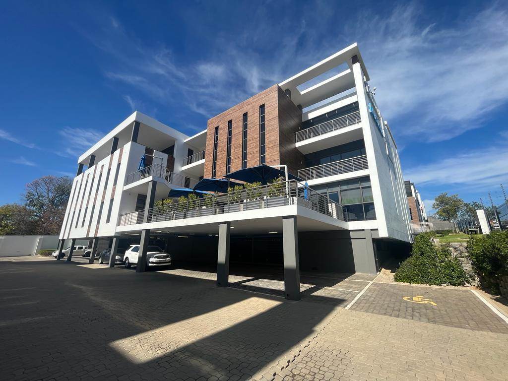 453  m² Commercial space in Bryanston photo number 1