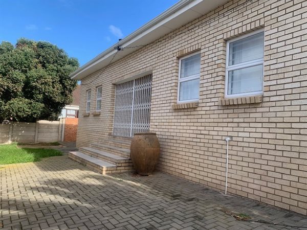 3 Bedroom House 3 Bedroom House