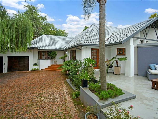 3 Bedroom House 3 Bedroom House