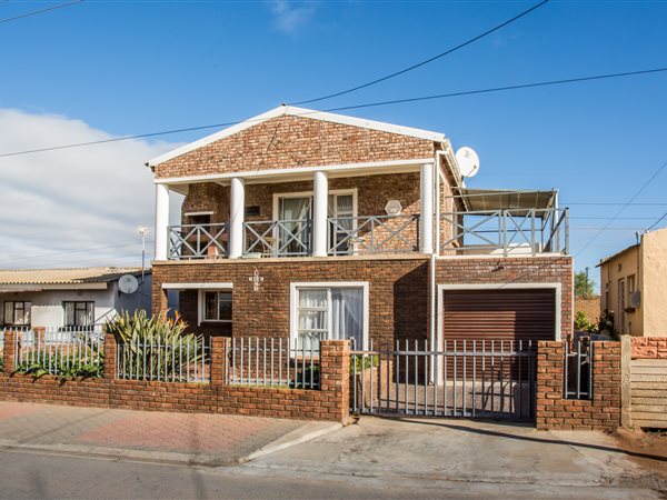 3 Bedroom House 3 Bedroom House