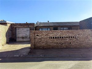2 Bed House in Naledi