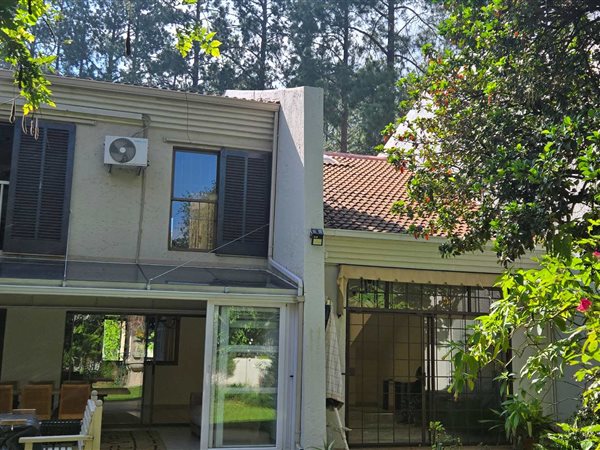 3 Bedroom Townhouse 3 Bedroom Townhouse