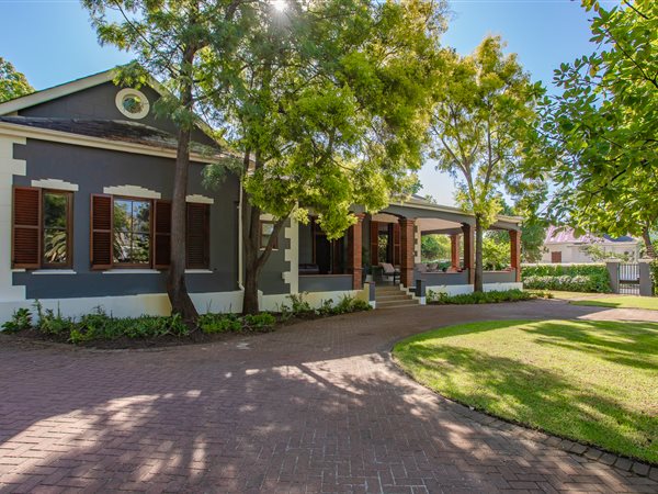 6 Bed House in Wellington Central