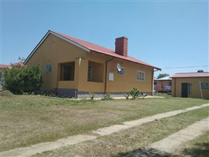 3 Bed House in Hyde Park