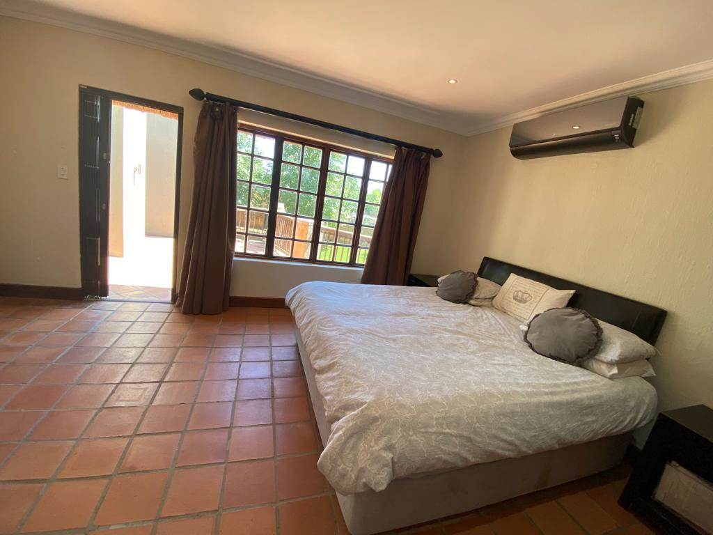 9 Bed House in Grootfontein Estate photo number 21