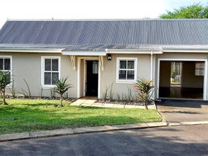 3 Bed Simplex in Caledon Estate