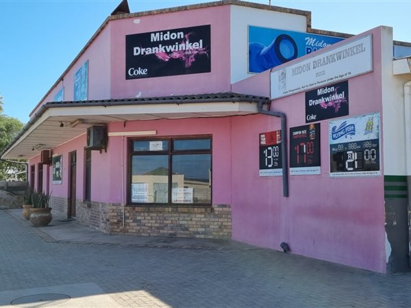 1  m² Retail Space in Strandfontein and surrounds