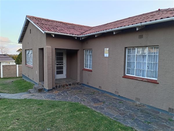 3 Bedroom House 3 Bedroom House