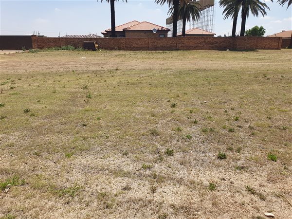 1039 m² Land available in Delmas West