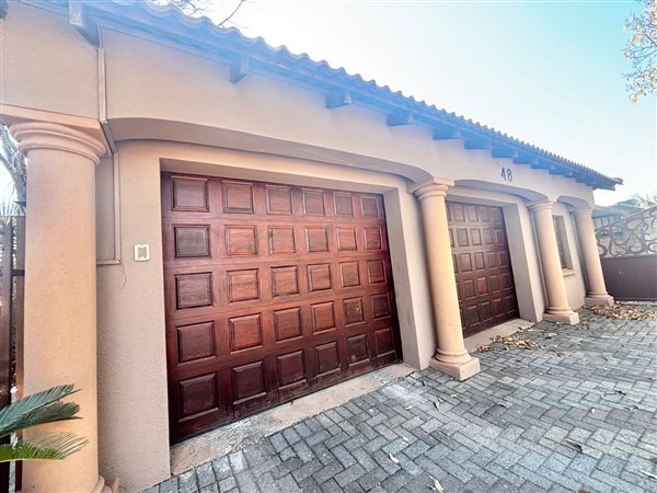 4 Bedroom House 4 Bedroom House