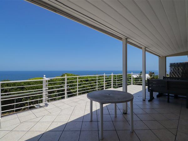 4 Bed House in Brenton on Sea